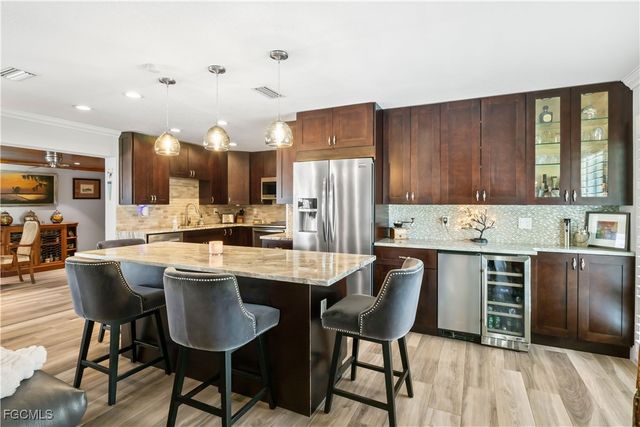 3122 SE 18th PL, Cape Coral, FL 33904