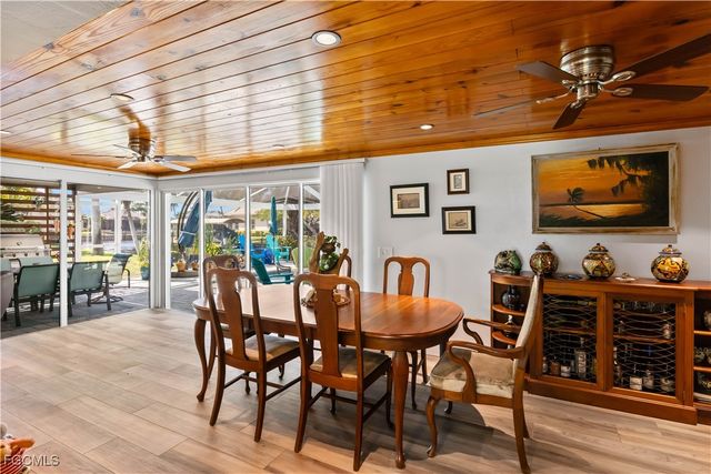 3122 SE 18th PL, Cape Coral, FL 33904