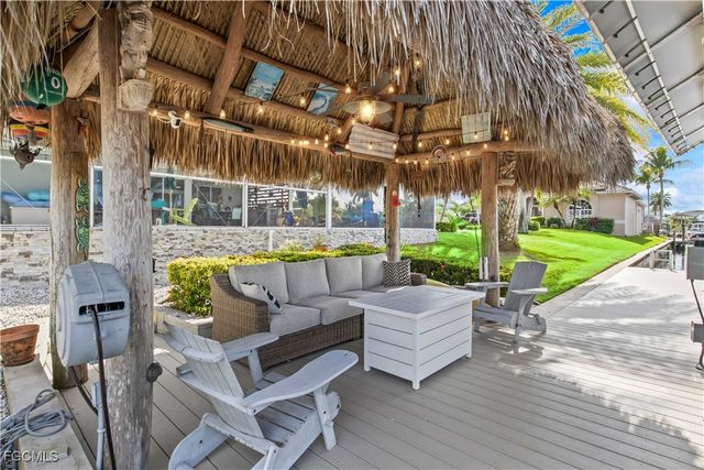 3122 SE 18th PL, Cape Coral, FL 33904