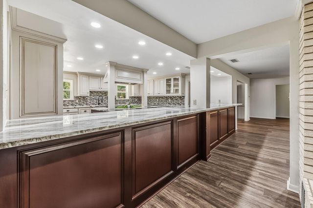 67 Fairway Drive, Normangee, TX 77871