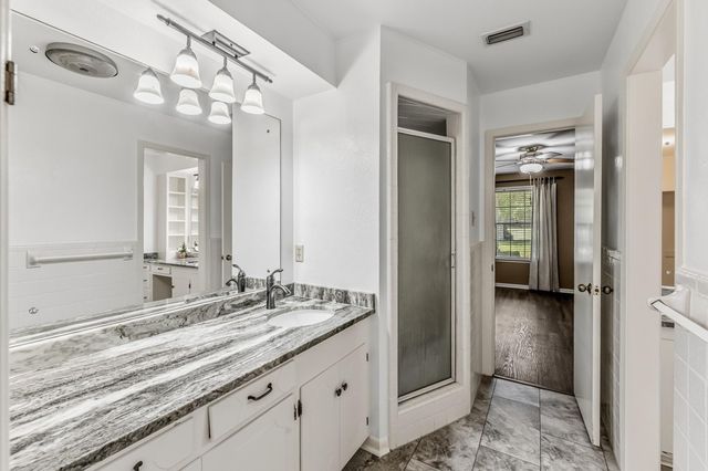 67 Fairway Drive, Normangee, TX 77871