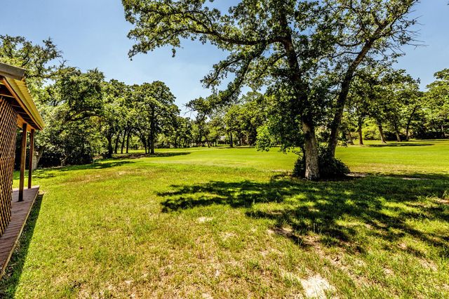 67 Fairway Drive, Normangee, TX 77871