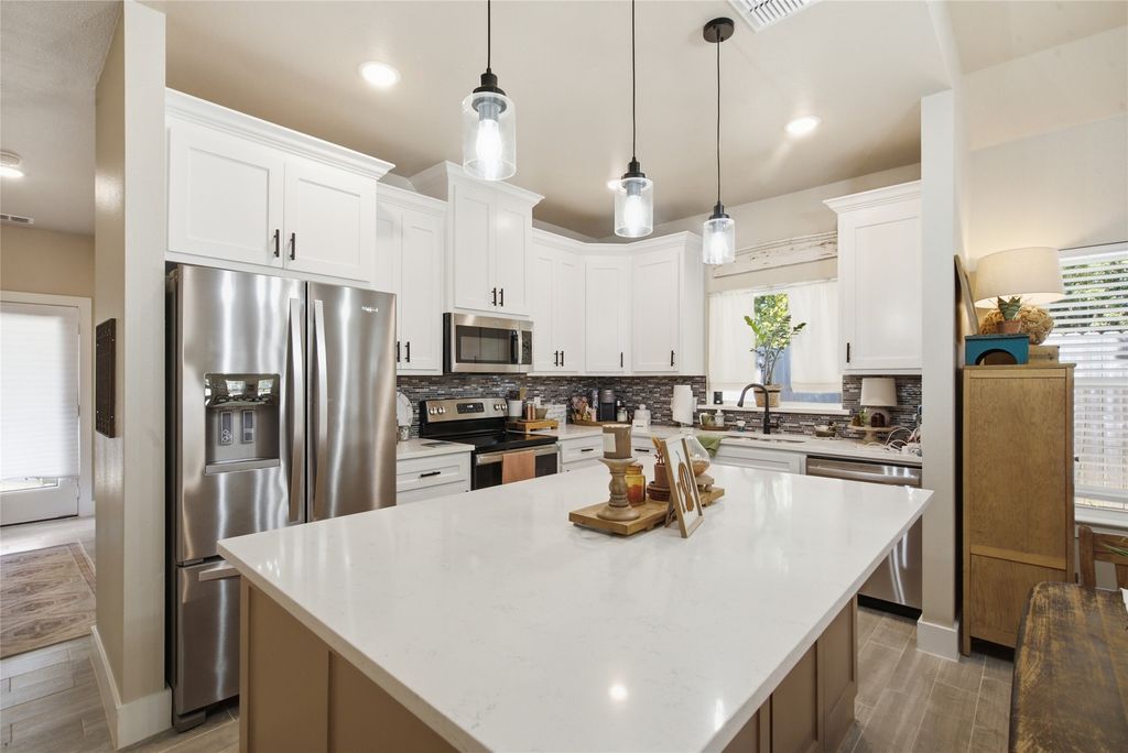 205 Owens Street, Bridgeport, TX 76426 — photo 4