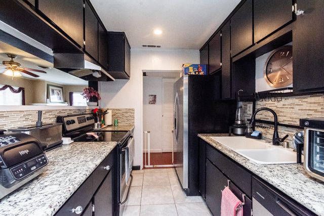 5406 59th St, Sacramento, CA 95820