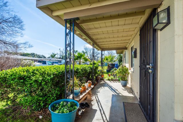 5406 59th St, Sacramento, CA 95820