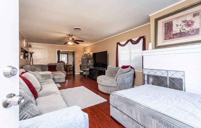 5406 59th St, Sacramento, CA 95820