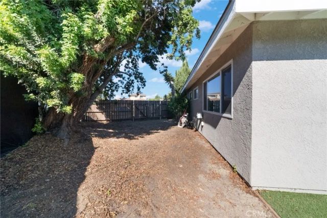 652 Parker, Oceanside, CA 92057