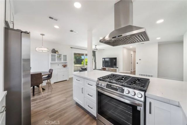 652 Parker, Oceanside, CA 92057