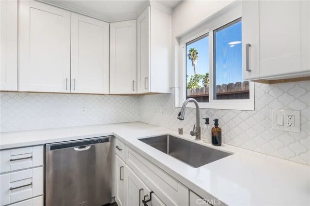 652 Parker, Oceanside, CA 92057