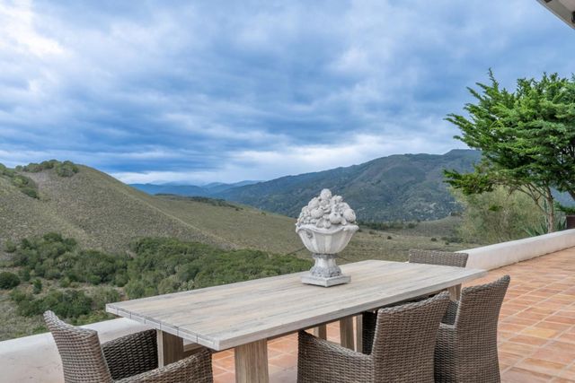 25430 Loma Robles Drive, Carmel, CA 93923