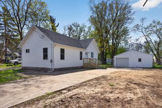 323 Grand Street, Leoni Twp, MI 49254
