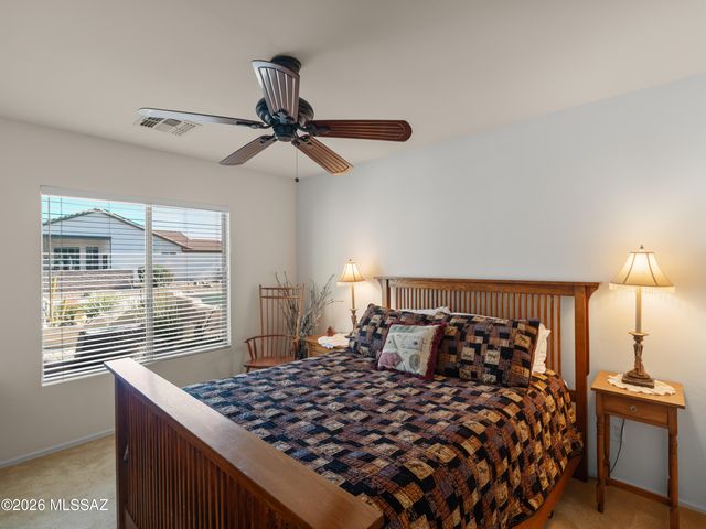 1986 E Desert Lark Pass, Green Valley, AZ 85614