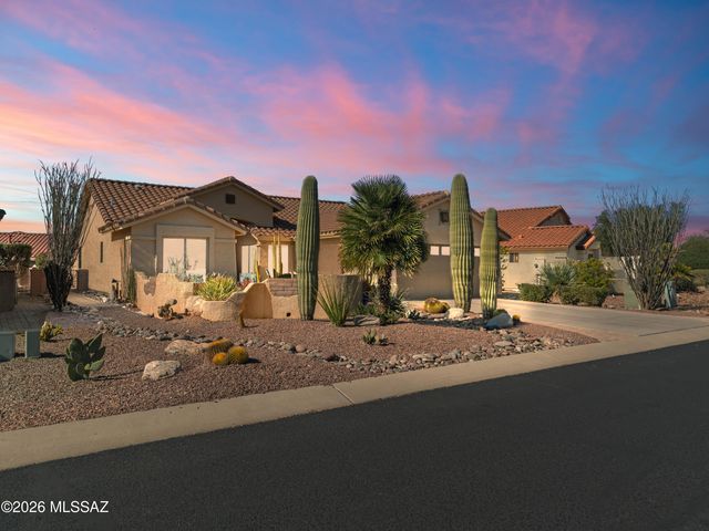 1986 E Desert Lark Pass, Green Valley, AZ 85614