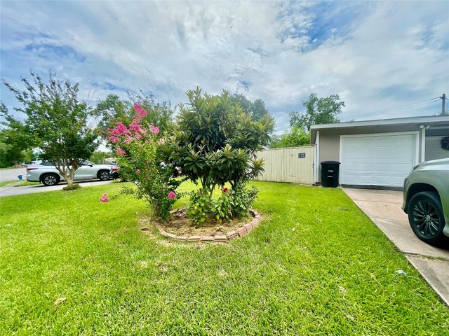 6609 Scribner Road, Houston, TX 77074