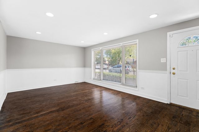 11724 S Laflin Street, Chicago, IL 60643
