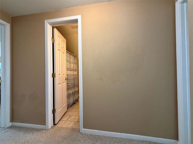 114 Edgewater Street, Clute, TX 77531
