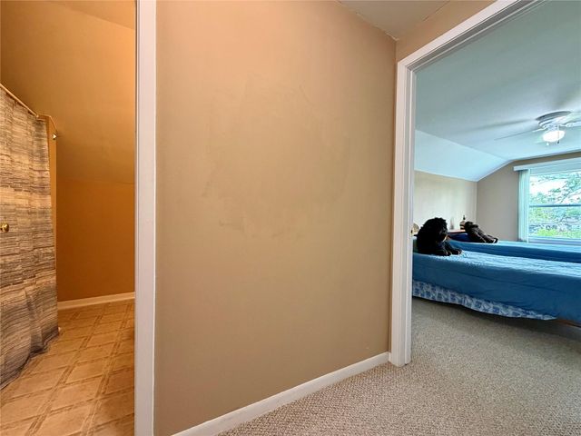 114 Edgewater Street, Clute, TX 77531