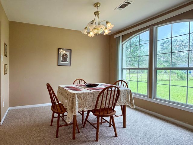 114 Edgewater Street, Clute, TX 77531