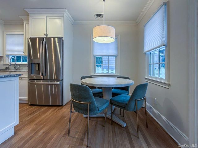 33 Shepherd Street, Rockville Centre, NY 11570