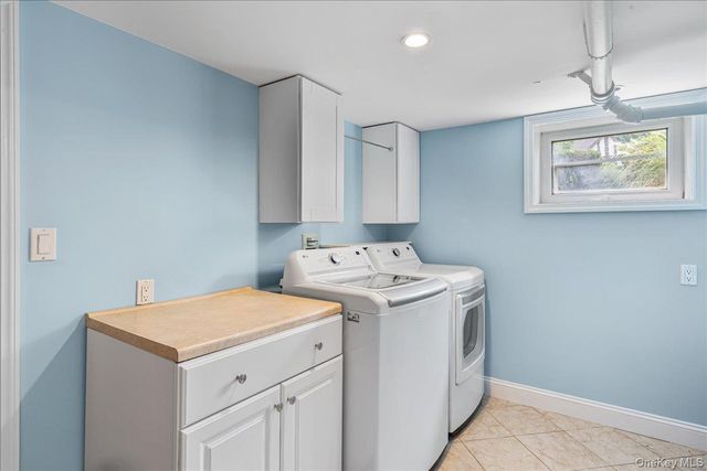 33 Shepherd Street, Rockville Centre, NY 11570