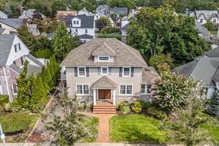 33 Shepherd Street, Rockville Centre, NY 11570