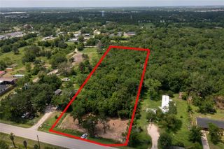 3902 W Cedar Bayou Lynchburg Road, Baytown, TX 77521