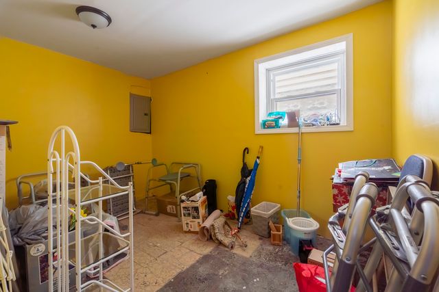 2221 N Keeler Avenue, Chicago, IL 60639