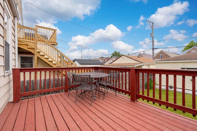 2221 N Keeler Avenue, Chicago, IL 60639