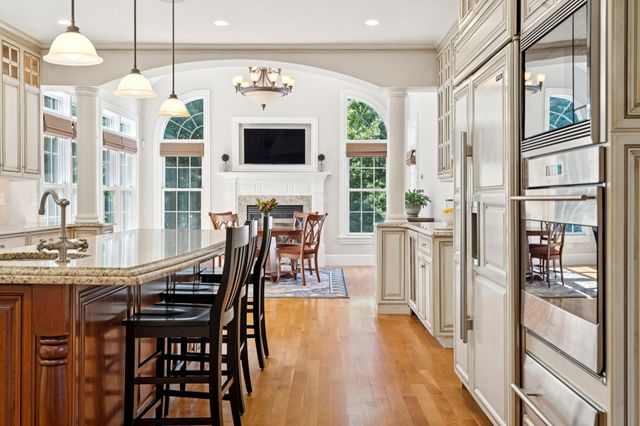 11 Turner Hill Rd, Medfield, MA 02052