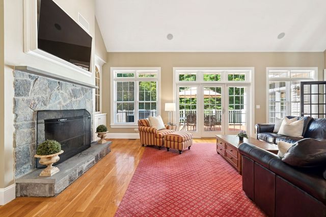 11 Turner Hill Rd, Medfield, MA 02052