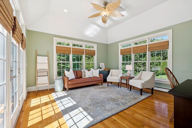 11 Turner Hill Rd, Medfield, MA 02052