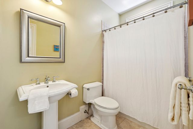 11 Turner Hill Rd, Medfield, MA 02052