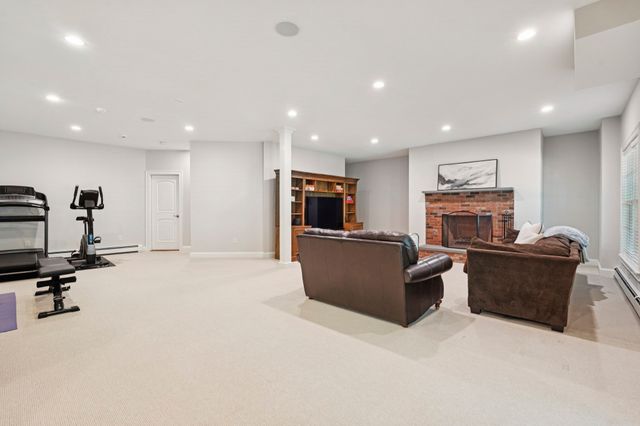 11 Turner Hill Rd, Medfield, MA 02052