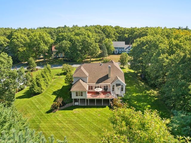 11 Turner Hill Rd, Medfield, MA 02052