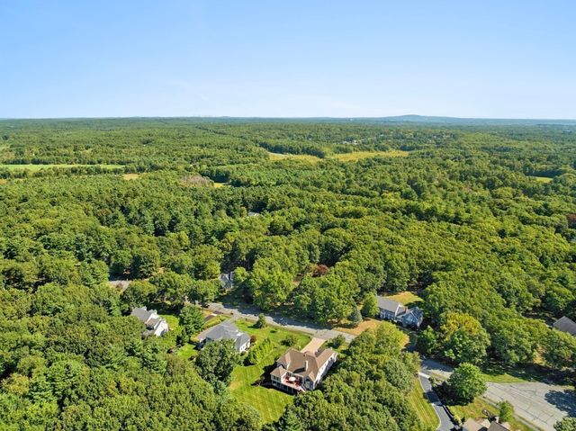 11 Turner Hill Rd, Medfield, MA 02052