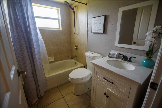 4330 LA FRANCE AVENUE, North Port, FL 34286