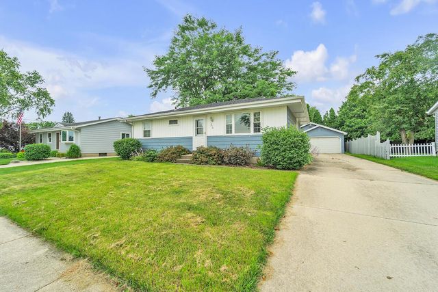 6414 57th AVENUE, Kenosha, WI 53142