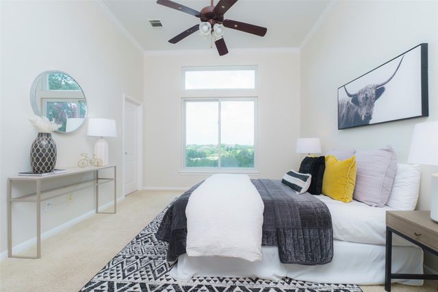 2505 Golden Gate PARK, Austin, TX 78732