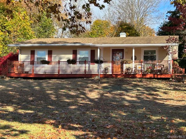 9 Sycamore Drive, Hyde Park, NY 12538