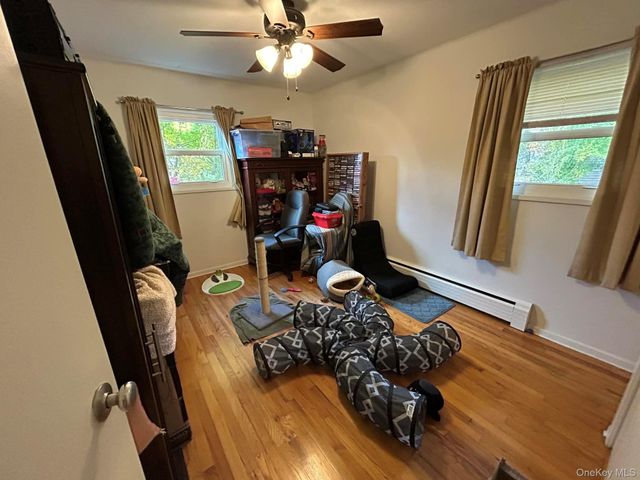 9 Sycamore Drive, Hyde Park, NY 12538