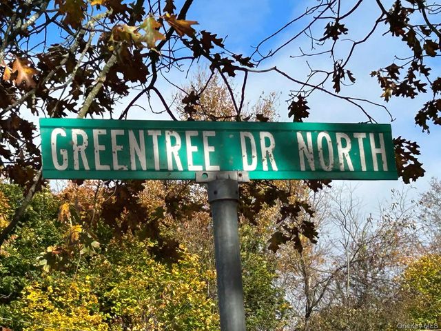 9 Sycamore Drive, Hyde Park, NY 12538