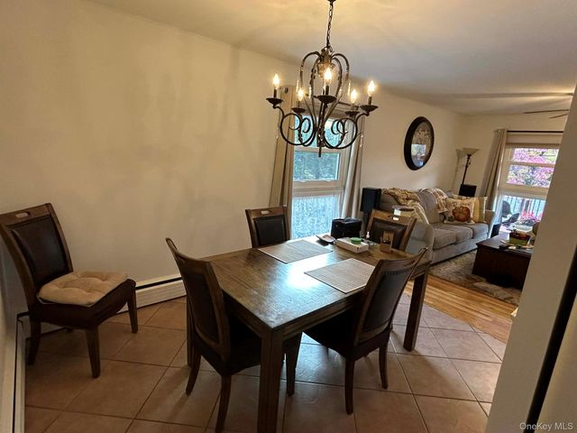 9 Sycamore Drive, Hyde Park, NY 12538