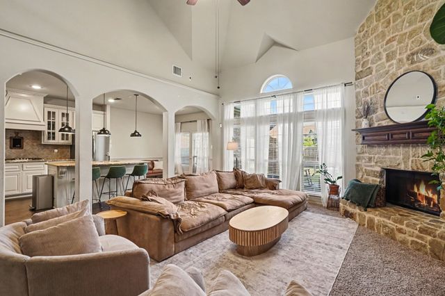 2809 Stackhouse Street, Fort Worth, TX 76244