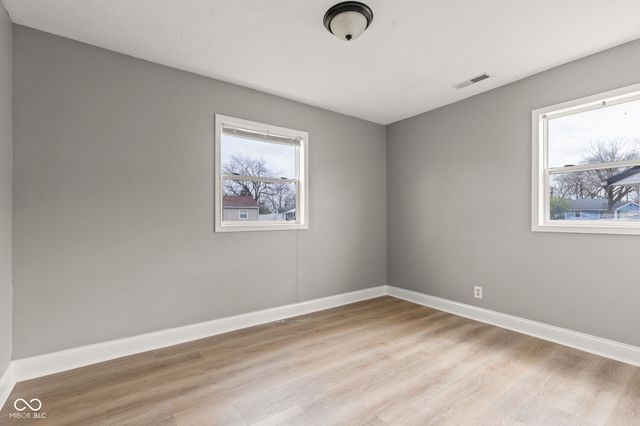 8231 E 50th Street, Indianapolis, IN 46226