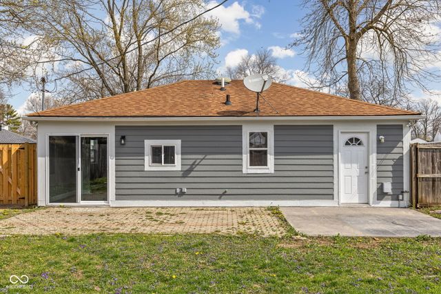 8231 E 50th Street, Indianapolis, IN 46226