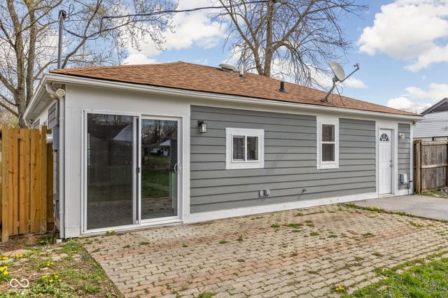 8231 E 50th Street, Indianapolis, IN 46226