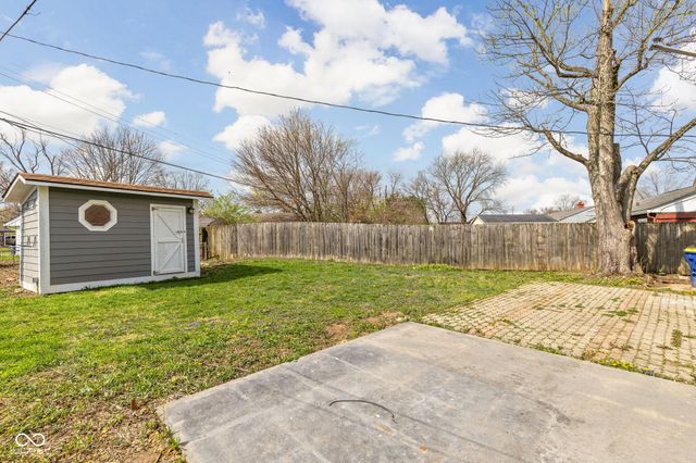 8231 E 50th Street, Indianapolis, IN 46226