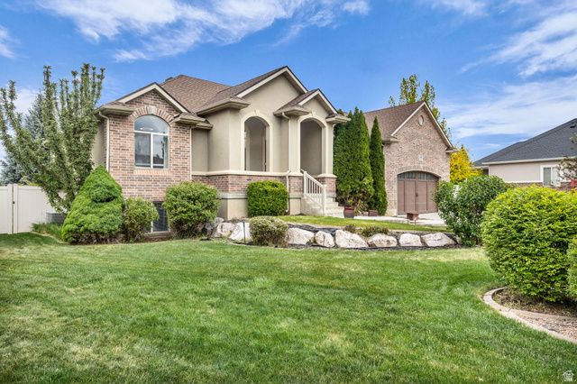 1536 W MISTY BREEZE CIR, Kaysville, UT 84037