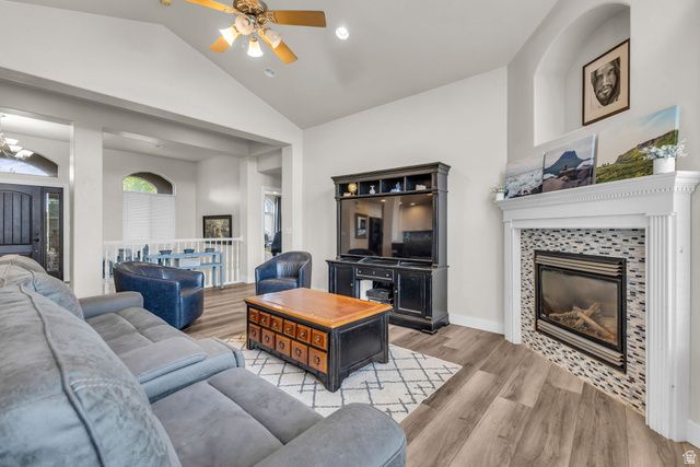 1536 W MISTY BREEZE CIR, Kaysville, UT 84037