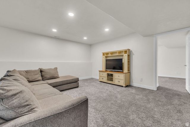 1536 W MISTY BREEZE CIR, Kaysville, UT 84037